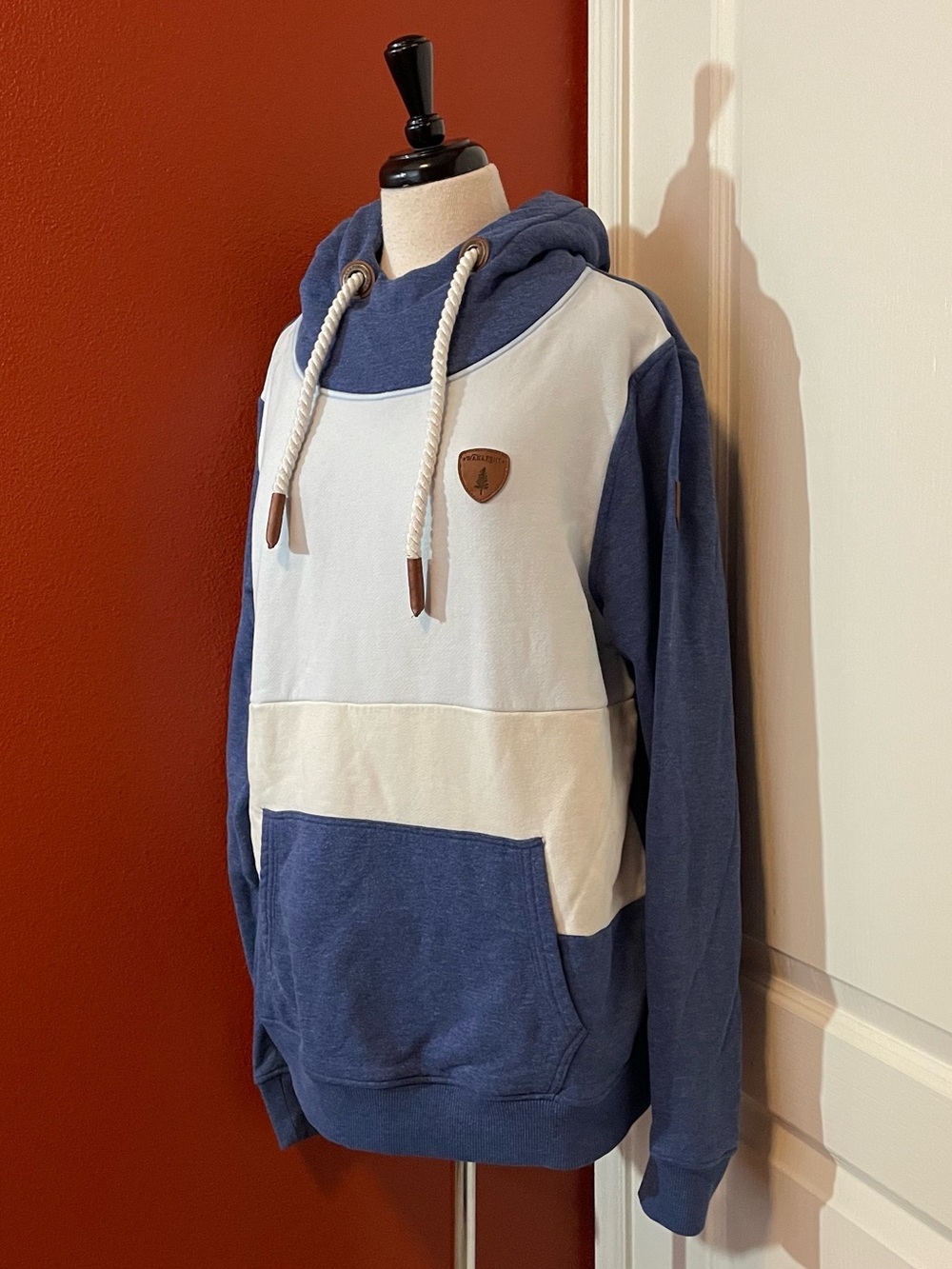 Wanakome Men’s Classic Blue & White Colorblock Comfort Hoodie Sweatshirt